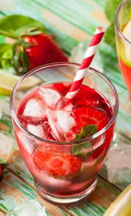 10 drinks refrescantes de verão para preparar em casa