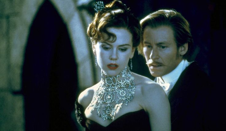 As joias e o brilho de Moulin Rouge conquistam qualquer apaixonado por moda. (Imagem: reprodução/ IMDb)